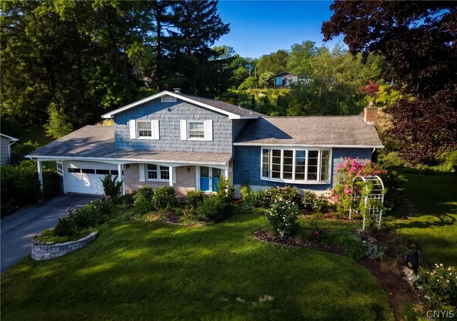 1st image of 2119 Terrace Ln S, Skaneateles, NY 13152 | MLS# S1695504