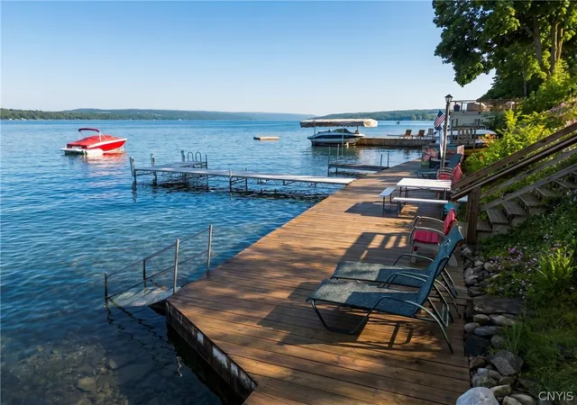 4th image of 2119 Terrace Ln S, Skaneateles, NY 13152 | MLS# S1695504
