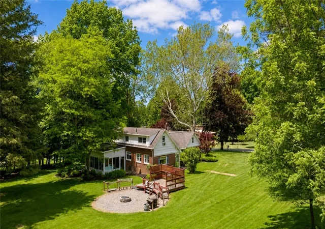 39th image of 2 Chenango Ave, Sherburne, NY 13460 | MLS# R1694865