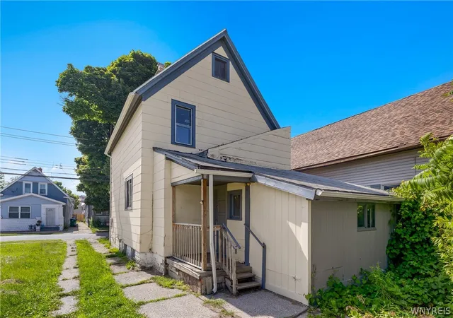 12th image of 105 Kelburn St, Buffalo, NY 14206 | MLS# B1695557