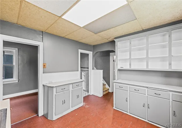 2nd image of 105 Kelburn St, Buffalo, NY 14206 | MLS# B1695557