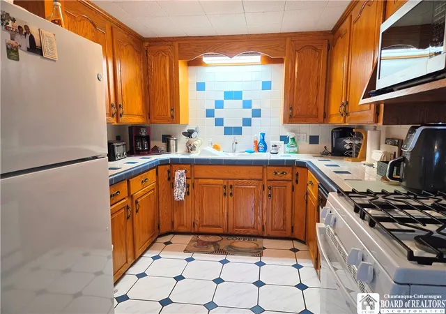 Photo 4 of Single family home for sale at 12206 Hanover Rd, Silver Creek, NY 14136 | MLS# R1691701 | Listing updated on 2026-07-26