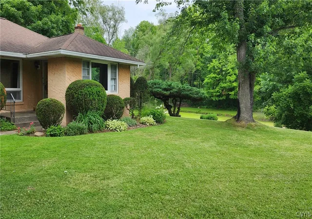 Photo 5 of Sale Pending at 8252 Maple Rd, Clay, NY 13041 | MLS# S1695291 | Listing updated on 2026-07-14