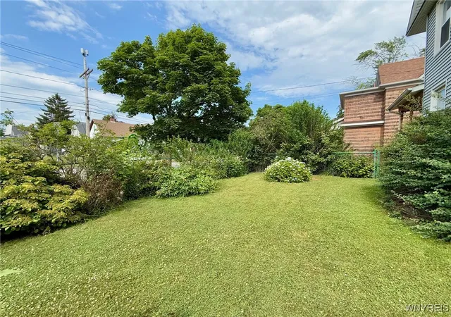 4th image of 2821 Walnut Ave, Niagara Falls, NY 14301 | MLS# B1622910
