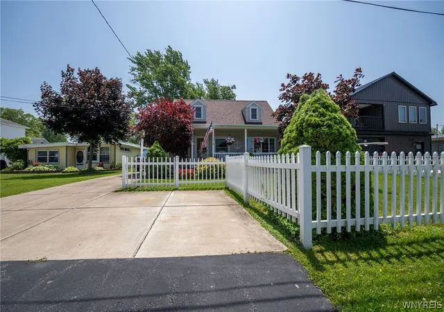 2nd image of 343 Roat Dr, Angola, NY 14006 | MLS# B1695167