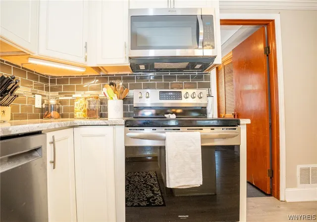 5th image of 343 Roat Dr, Angola, NY 14006 | MLS# B1695167