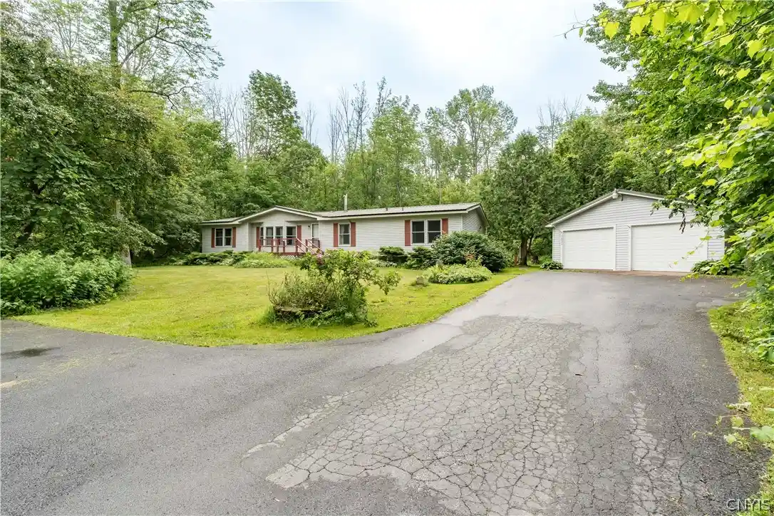 Manufactured home for sale at 40824 Rogers Xing Rd, Carthage, NY 13619 | MLS# S1695552