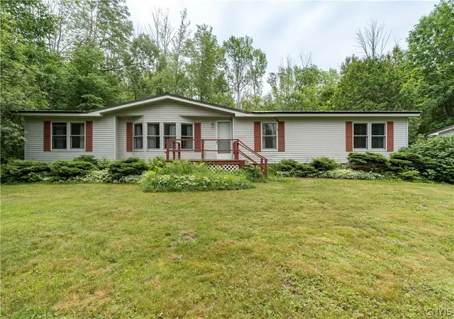 Homes for sale in Wilna, NY | 40824 Rogers Crossing Rd, Wilna, NY 13619 | MLS# S1695552