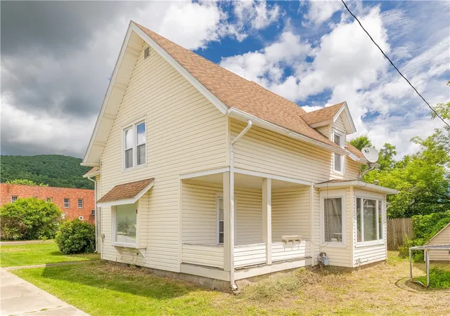 Homes for sale in Knoxville Boro, PA | 111 Case St, Knoxville Boro, PA 16928 | MLS# R1695599