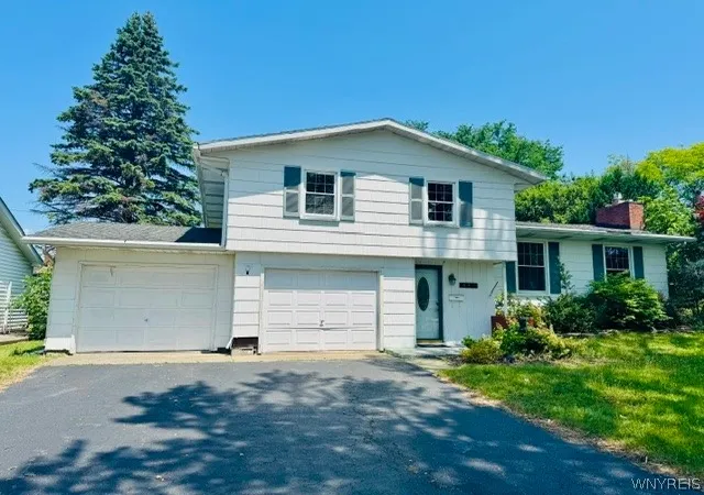 Homes for sale in North Tonawanda, NY | 632 Ohio Ave, North Tonawanda, NY 14120 | MLS# B1690481