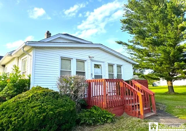 1st image of 151 W Chestnut St, Dunkirk, NY 14048 | MLS# R1695037