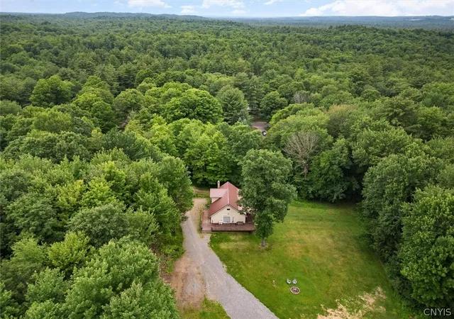 Homes for sale in Vienna, NY | 8390 Halstead Rd, Vienna, NY 13308 | MLS# S1695169