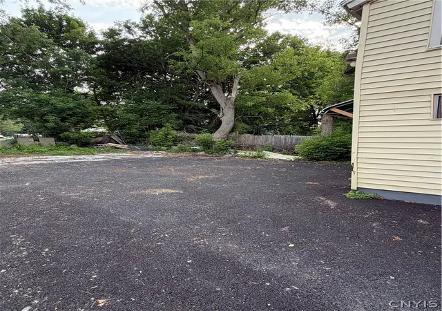 Homes for sale in Utica, NY | 110 Harding Pl, Utica, NY 13501 | MLS# S1695619