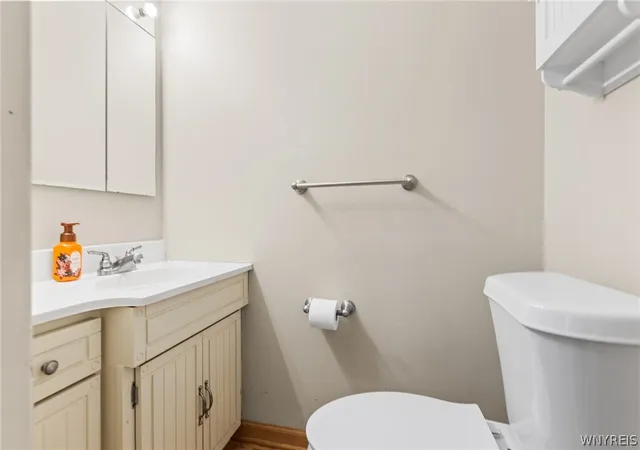 5th image of 6949 Northview Dr, Lockport Town, NY 14094 | MLS# B1695566