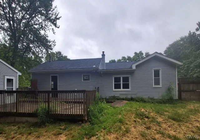 2nd image of 337 Bay St, Wilson, NY 14172 | MLS# S1695641