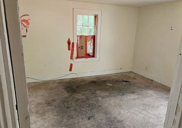 18th image of 141 Pine St, Lockport City, NY 14094 | MLS# R1695649