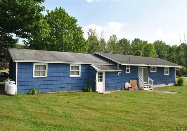 4th image of 5043 Hill Rd, Oneida, NY 13421 | MLS# S1695472