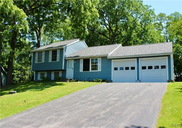 1st image of 117 Bent Tree Ln, Van Buren, NY 13027 | MLS# S1694774