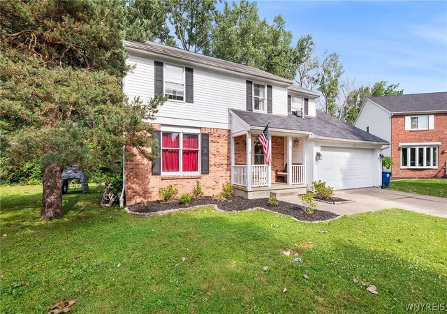 Homes for sale in Amherst, NY | 35 Deepwood Ct, Amherst, NY 14228 | MLS# B1694935