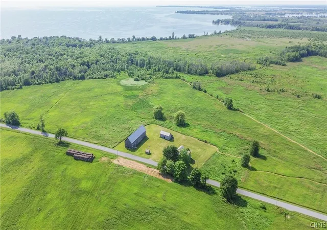 Homes for sale in Lyme, NY | 21585 S Shore Rd, Lyme, NY 13693 | MLS# S1692809