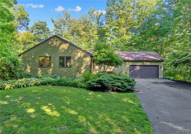 1st image of 2424 Sourwood Dr, Phoenix, NY 13135 | MLS# S1695683