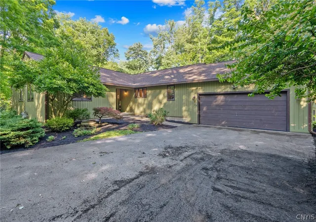 2nd image of 2424 Sourwood Dr, Phoenix, NY 13135 | MLS# S1695683