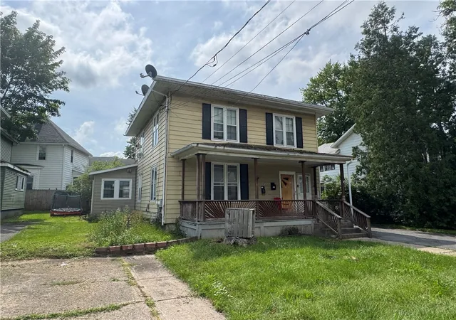 Listing Photo 3 - Condo for sale in building located at 32 Pulteney St, Geneva, NY 14456
