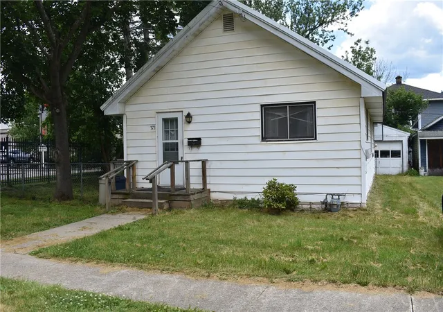 Photo 2 of Sale Pending at 373 Congress St, Bradford, PA 16701 | MLS# R1695701 | Listing updated on 2026-07-15