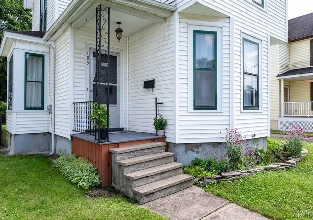 Homes for sale in Frankfort, NY | 105 Erie St, Frankfort, NY 13340 | MLS# S1695427