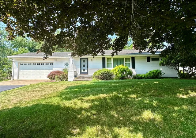 3rd image of 2797 Pinewood Cir, Corning, NY 14830 | MLS# R1694868