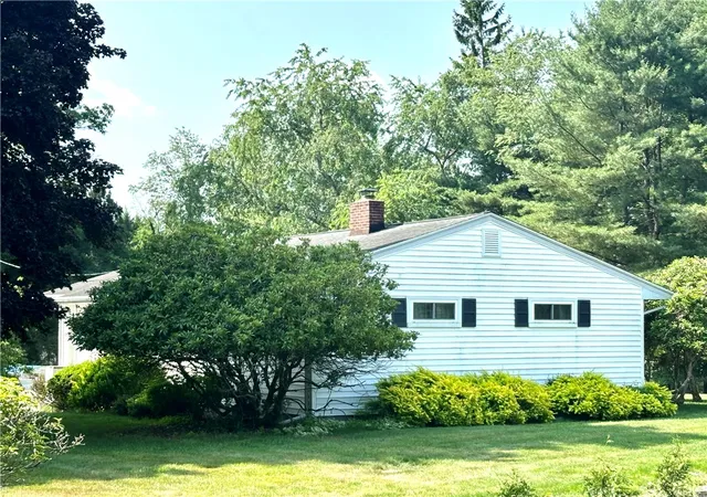 4th image of 2797 Pinewood Cir, Corning, NY 14830 | MLS# R1694868