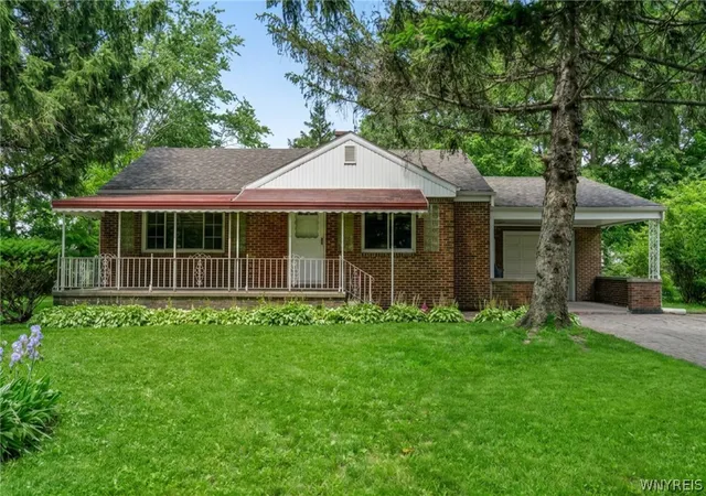 1st image of 5588 Genesee St, Lancaster, NY 14086 | MLS# B1695669