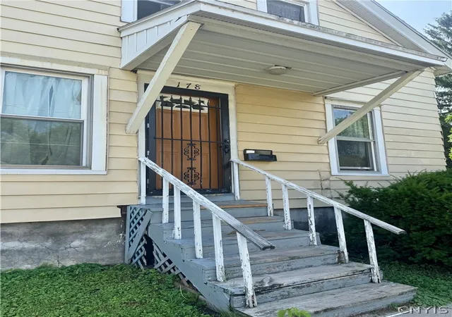 3rd image of 178 Hazelhurst Ave, Syracuse, NY 13206 | MLS# S1695559