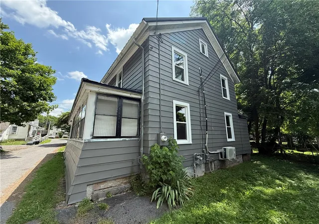 Listing Photo 3 - Condo for sale in building located at 2 Guilfoil Ave, Auburn, NY 13021
