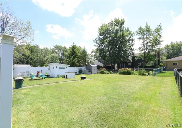 2nd image of 180 Mullen St, Tonawanda, NY 14150 | MLS# B1692734