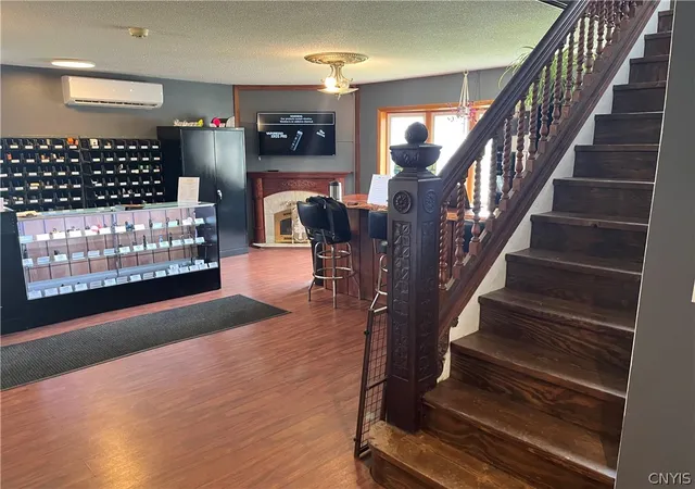Photo 2 of Single family home for sale at 527 Coffeen St, Watertown, NY 13601 | MLS# S1695139 | Listing updated on 2026-07-29
