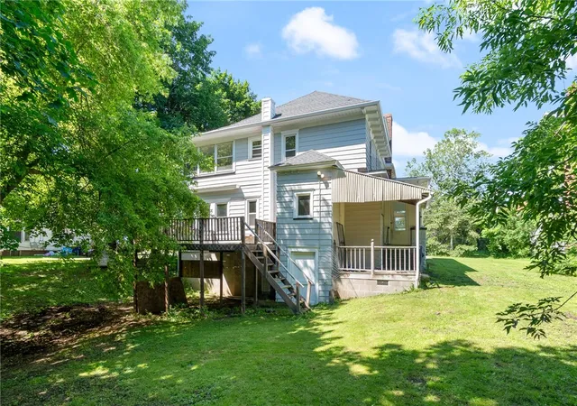 3rd image of 1960 Ridge Rd, Ontario, NY 14519 | MLS# R1693924