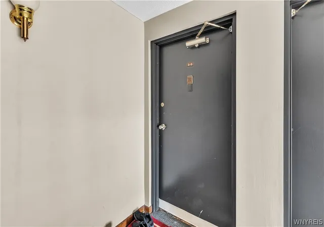 3rd image of 5 Cambridge, Amherst, NY 14221