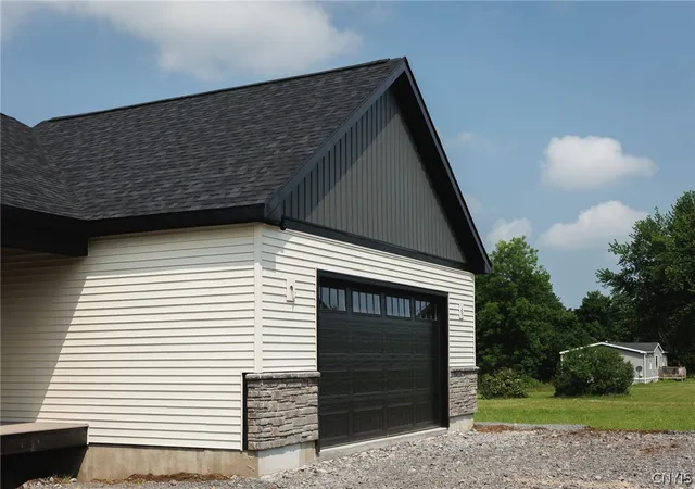 Homes for sale in Richland, NY | 1463 County Route 48, Richland, NY 13083 | MLS# S1695535