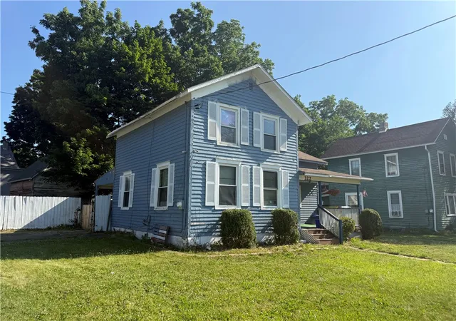 Photo 3 of Single family home for sale at 322 Baty St, Elmira, NY 14904 | MLS# R1695098 | Listing updated on 2026-07-27