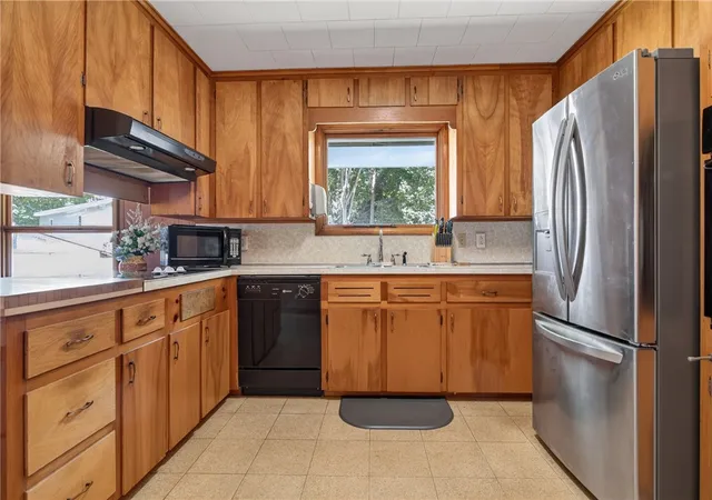 4th image of 135 Lee Dr, Milford, NY 12116 | MLS# R1695551