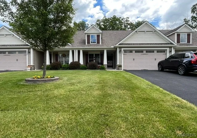 1st image of 283 Carriage Path Ct, Webster, NY 14580 | MLS# B1695460