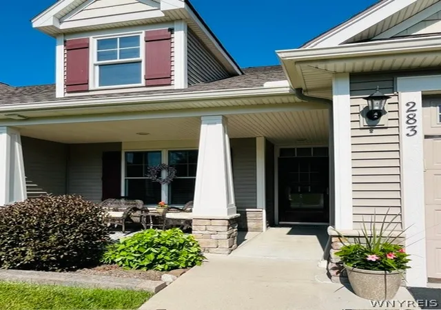2nd image of 283 Carriage Path Ct, Webster, NY 14580 | MLS# B1695460