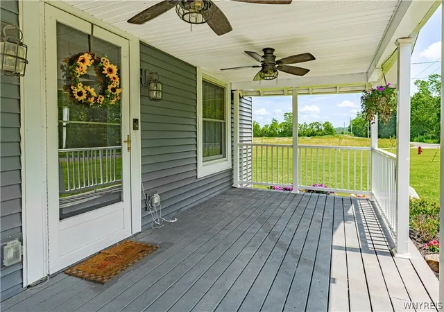 Homes for sale in Lewiston, NY | 2820 Albright Rd, Lewiston, NY 14131 | MLS# B1695769