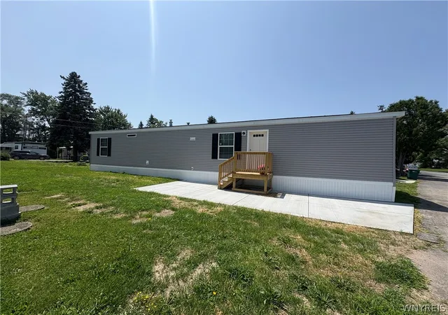Homes for sale in Clarence, NY | 9170 Sheridan Dr, Clarence, NY 14031 | MLS# B1695783