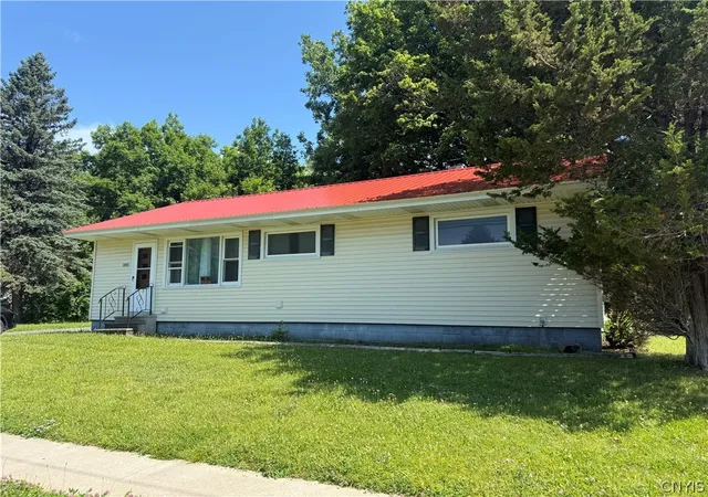 2nd image of 1415 Ohio St, Watertown, NY 13601 | MLS# S1694980