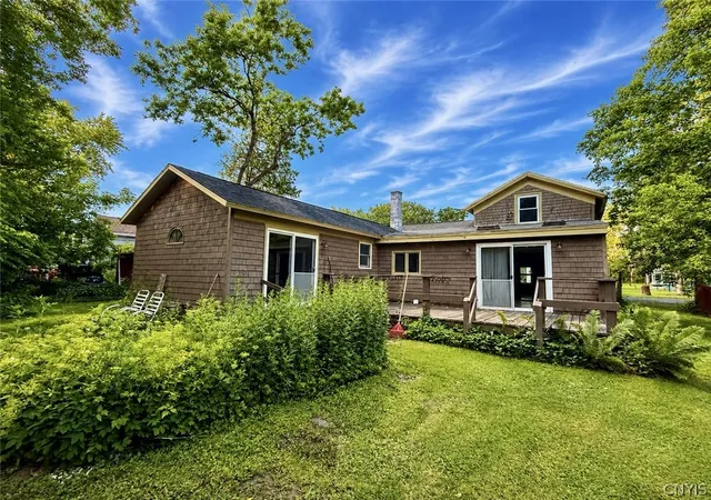 Photo 4 of Sale Pending at 16 Park St, Cazenovia, NY 13035 | MLS# S1695634 | Listing updated on 2026-08-02