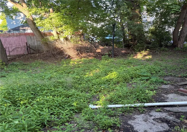 Photo 2 of Single family home for sale at 107 Boyd Ave, Syracuse, NY 13209 | MLS# S1695791 | Listing updated on 2026-07-26