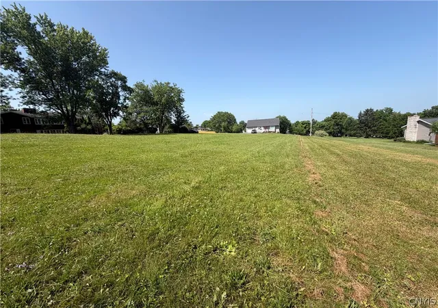 7th image of 317 Tuttle Ave, Canastota, NY 13032 | MLS# S1695811