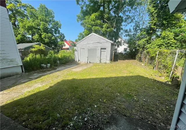 Photo 17 of Sale Pending at 154 Zenner St, Buffalo, NY 14211 | MLS# B1695664 | Listing updated on 2026-07-26
